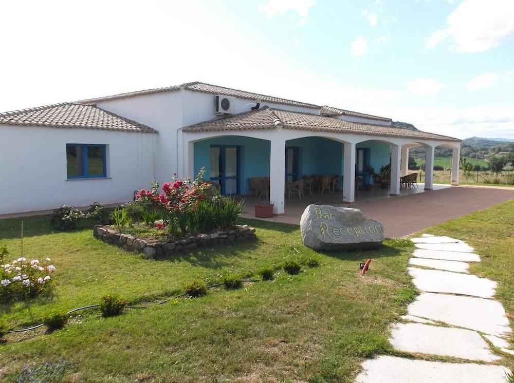 Hotel Baia Cea Bari Sardo Exterior foto