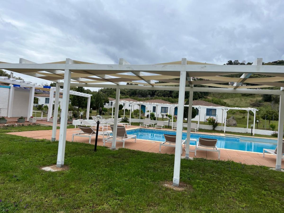 Hotel Baia Cea Bari Sardo Exterior foto