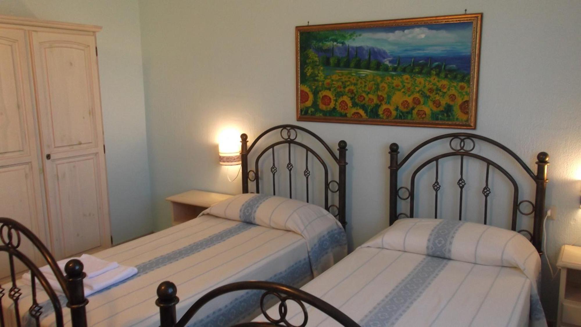 Hotel Baia Cea Bari Sardo Quarto foto
