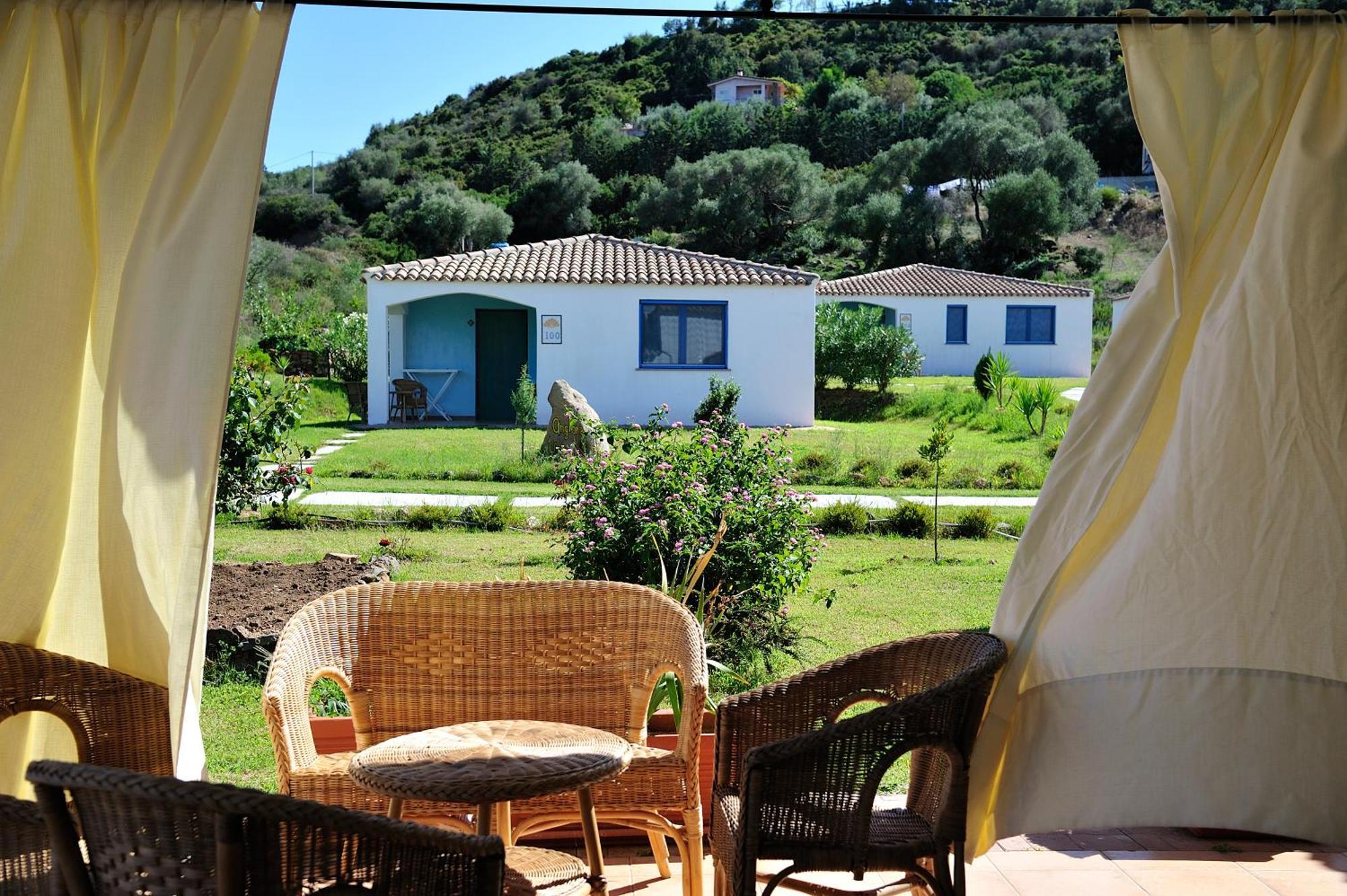 Hotel Baia Cea Bari Sardo Quarto foto